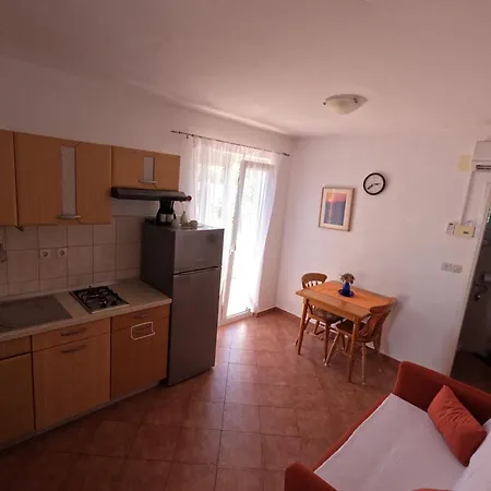 Apartmani Daniela Rab Town Buitenkant foto