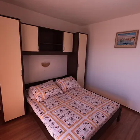 Apartmani Daniela Rab Town Buitenkant foto